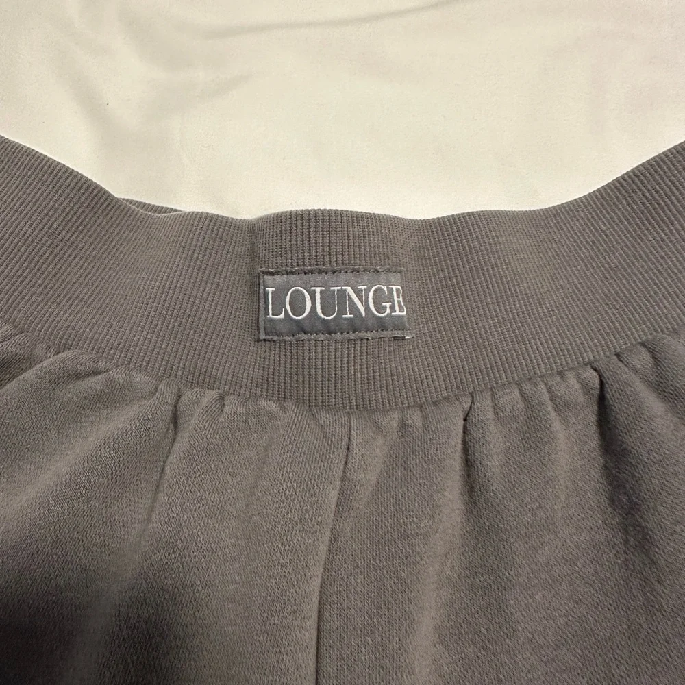 LOUNGE Gray Crop Top and Short Set - Picture 8 of 10